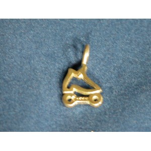 Quad Skate Pendant Cut Out